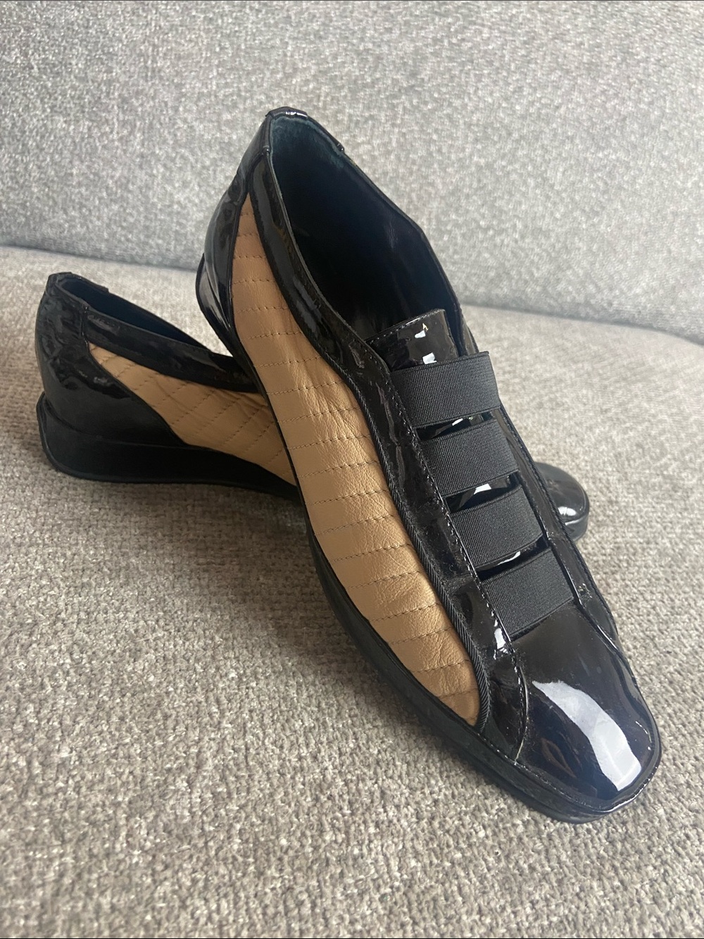 Amalfi Black Patent Leather Slip-On Loafers with Tan Quilted Sides size 9